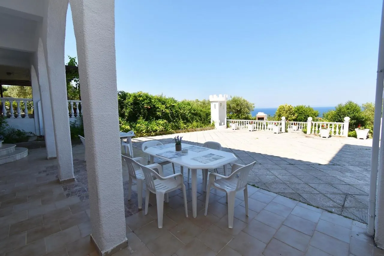 Zea Sea View Apartments, Afytos 0*,